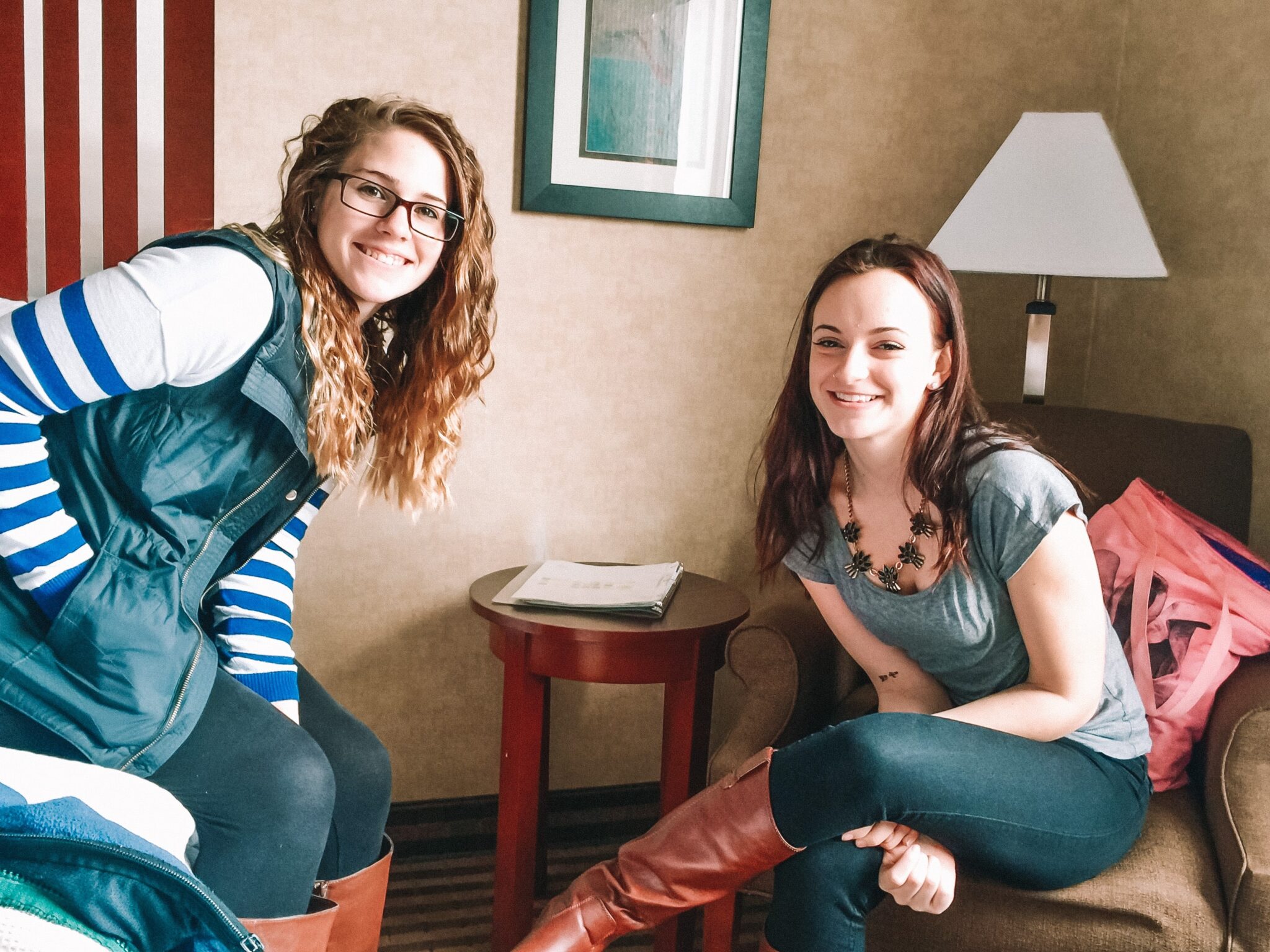 How To Deal With A Toxic Roommate (10 Tips That Work!) SavvyCollegeGirl