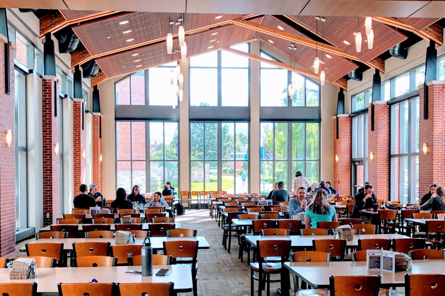 Gorgeous dining hall at a college campus