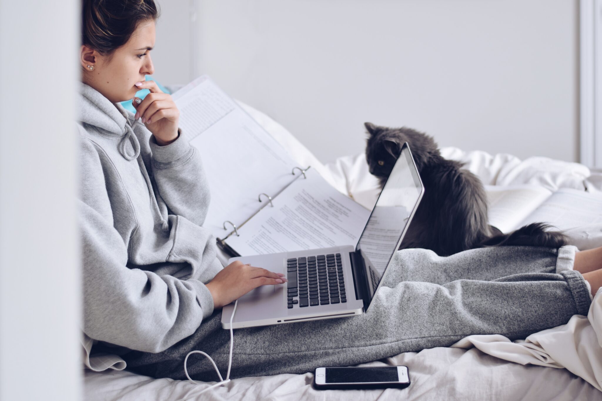 what is the difference between full time and part time college